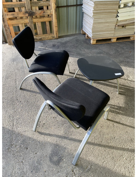2 SIEGES VISITEURS avec TABLE BASSE