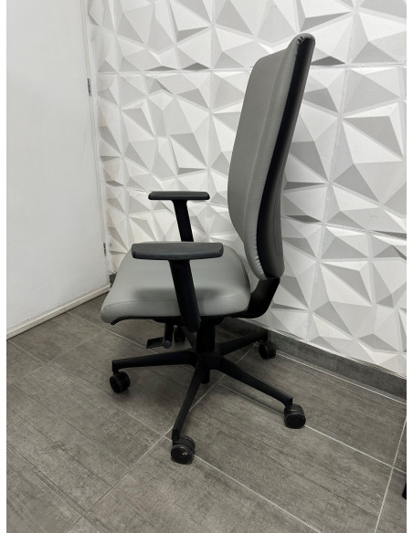 FAUTEUIL SIMILI CUIR GRIS