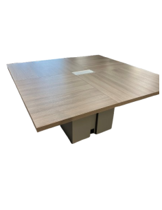 TABLE REUNION CARREE