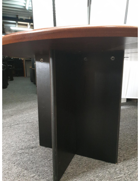 TABLE DE REUNION OVALE