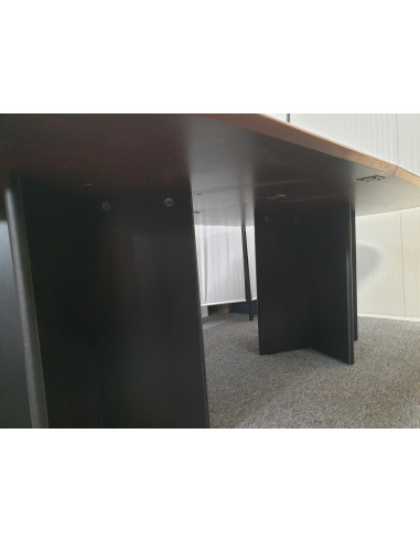 TABLE DE REUNION OVALE