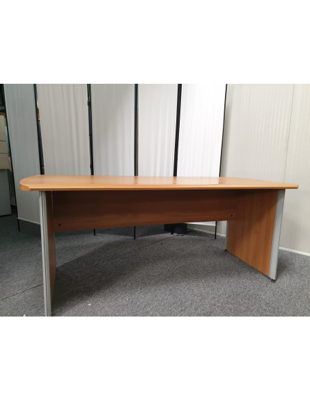 BUREAU DROIT PIEDS PLEINS