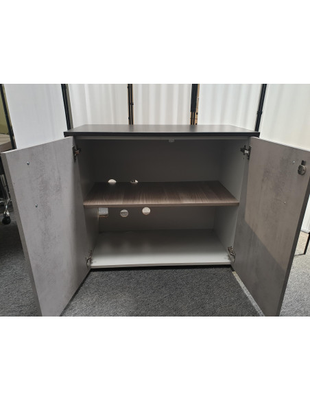 ARMOIRE BASSE PORTES GRISES