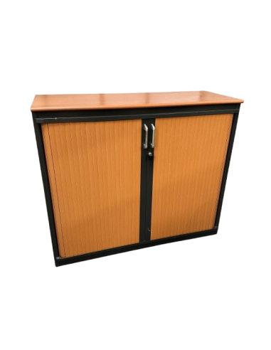 ARMOIRE A RIDEAUX
