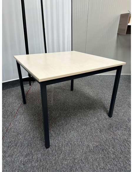 Table basse carrée - seconde main - plateau bois - pieds métal - 80x80 cm
