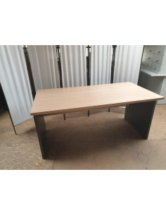 Bureau droit 160 cm - seconde main - pieds panneaux gris... 2