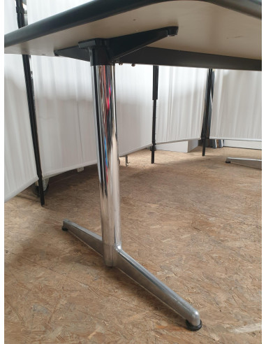 TABLE REUNION NOIRE PIETEMENT CHROME