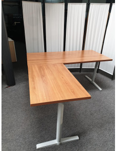 BUREAU AVEC RETOUR 2