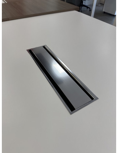 TABLE DE REUNION BLANC ET CHROME