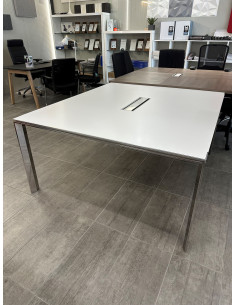 TABLE DE REUNION BLANC ET CHROME 2