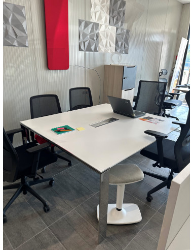 TABLE DE REUNION BLANC ET CHROME