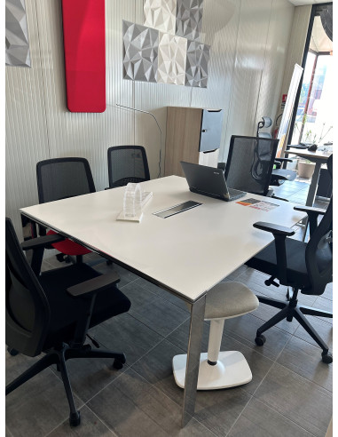 TABLE DE REUNION BLANC ET CHROME