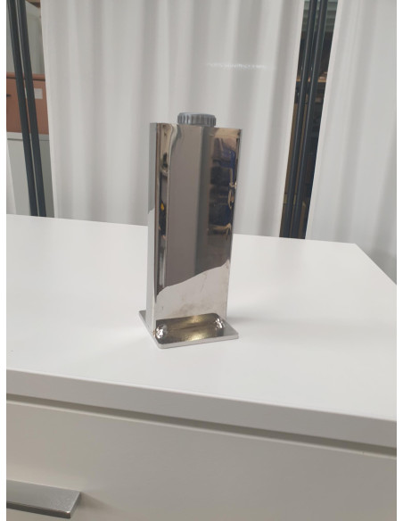 ARMOIRE BLANCHE 2 PORTES BATTANTES de chez ACTIU - seconde main - mélaminé -