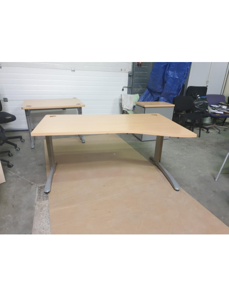 BUREAU ASYMETRIQUE COLORIS POIRIER - seconde main - pieds métal L - dimensions 160x80x100cm