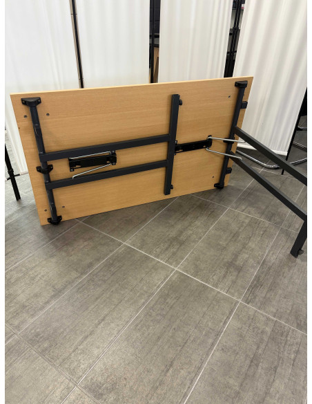 TABLE REUNION PLIANTE - seconde main - coloris plateau hêtre - dimensions 120x70x75