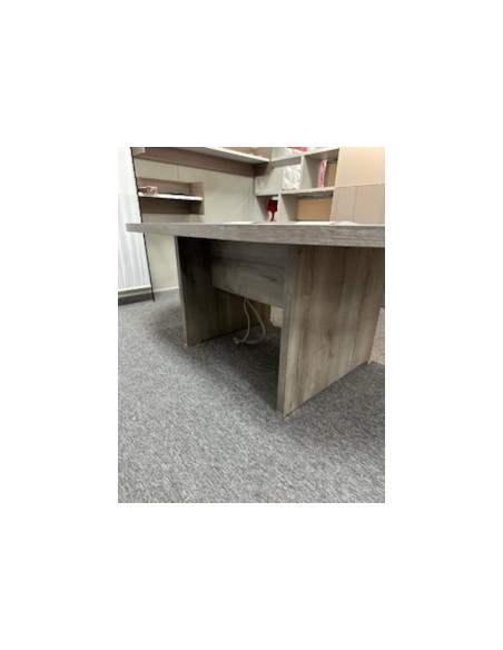 TABLE REUNION OVALE - seconde main - plateau et pieds panneaux bois grisé - dimensions 200x120 cm