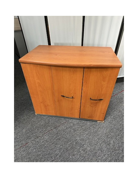 ARMOIRE BASSE 1 PORTE BATTANTE 1 PORTE COULISSANTE - seconde main - en mélaminé coloris bois - dimensions 70x80x48 cm