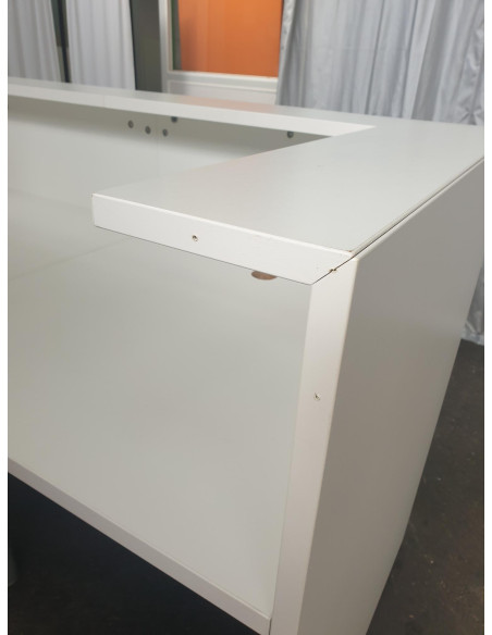 BANQUE D'ACCUEIL BLANCHE - seconde main - en mélaminé - dimensions L285 x P83 x H108 cm