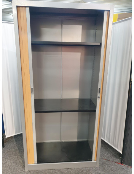 ARMOIRE HAUTE A RIDEAUX GRIS ET BOIS - seconde main - coloris corps gris - rideaux bois - dimensions L90 x H180 x P44 cm