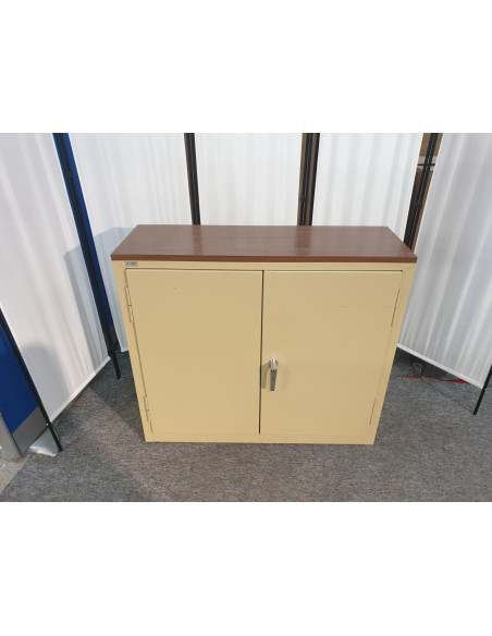 ARMOIRE METAL BEIGE - seconde main - 2 portes battantes - top bois marron - dimensions L98 x P34 x H86 cm