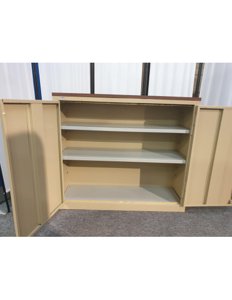 ARMOIRE METAL BEIGE - seconde main - 2 portes battantes - top bois marron - dimensions L98 x P34 x H86 cm