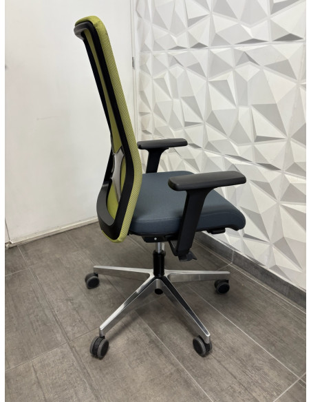 SIEGE DE TRAVAIL WIND - destockage - translation assise - accoudoirs 2D