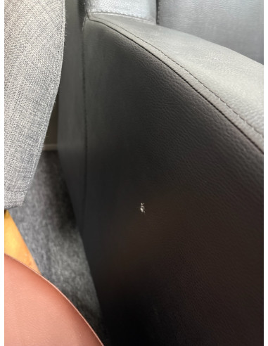 CANAPE CUIR NOIR 2 PLACES - seconde main